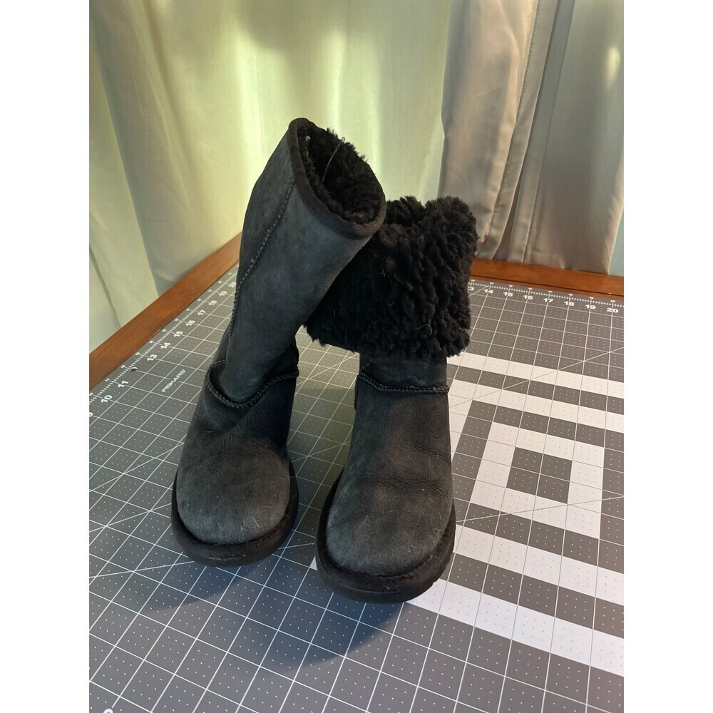 Ugg Sherpa lined boots